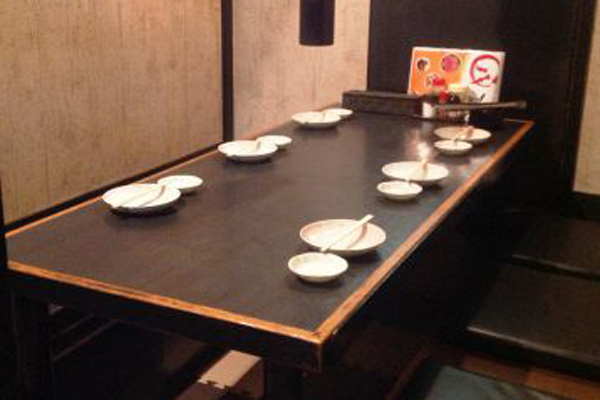 〇八ホルモン４号店のスタッフ