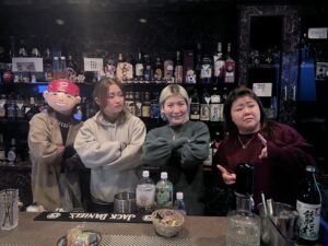 マダムクリスタル店内2